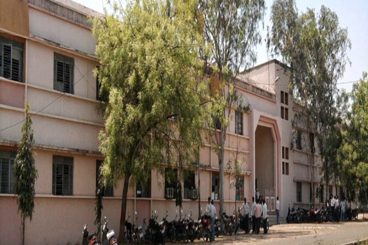https://cache.careers360.mobi/media/colleges/social-media/media-gallery/4433/2018/10/31/Campus view of Gangamai College of Engineering Dhule_Campus-view.jpg